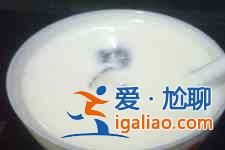 牛奶炖香菇的做法？