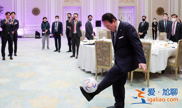 日本人竟然选“战” 韩国人选“过而不改”？