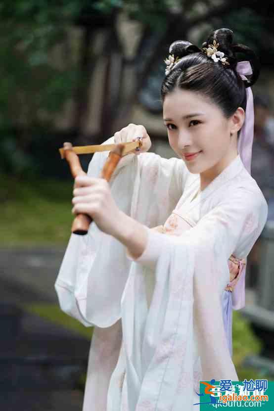 一口气连播8集！赵樱子的《长安诺》，凭什么在9月顺利霸屏？？