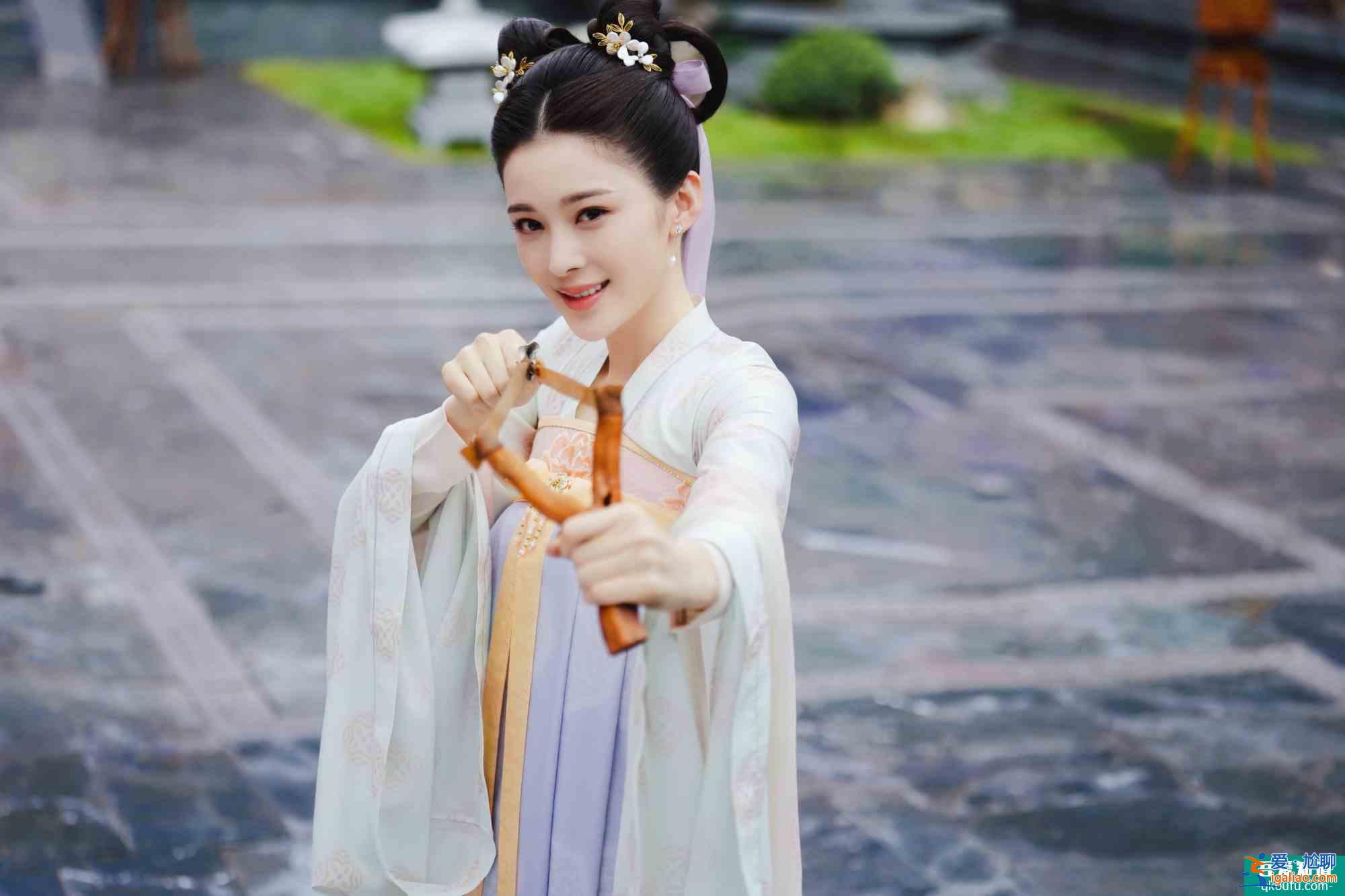 一口气连播8集！赵樱子的《长安诺》，凭什么在9月顺利霸屏？？