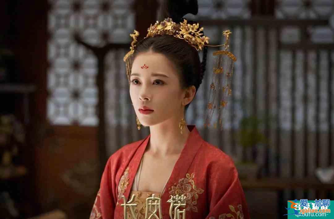 成毅新剧《长安诺》无CP感，女主年纪大长得老，同框像母子？