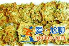 槐花饼的做法？
