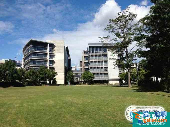 英国华威大学本科和研究生专业设置及申请条件？