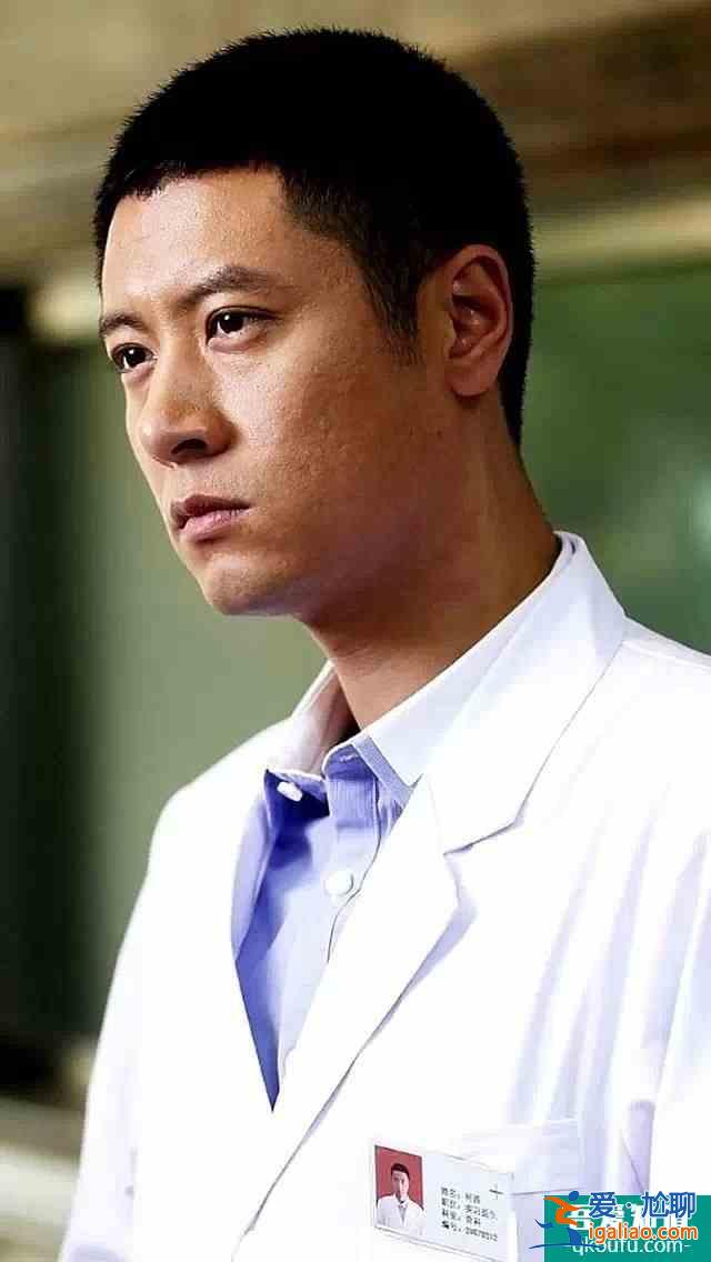 怎么也想不到，刘诗诗朱一龙的新剧《亲爱的自己》，导演竟是任重？
