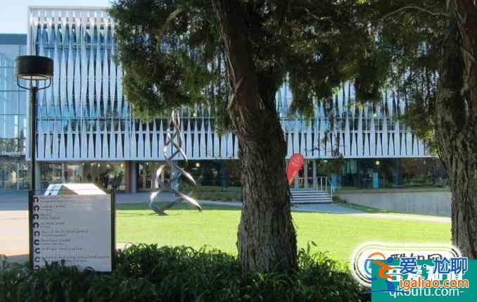 巴斯大学管理学院专业设置如何?毕业生就业情况好吗？？