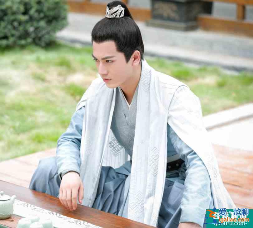 陈瑶开启刷屏模式！新剧《少女大人》搭档张凌赫，一天两集不过瘾？