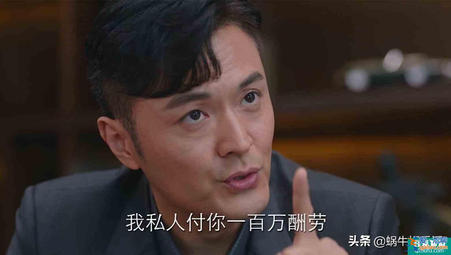 《亲爱的自己》开播：刘诗诗朱一龙吻戏高甜，剧情和造型遭吐槽？