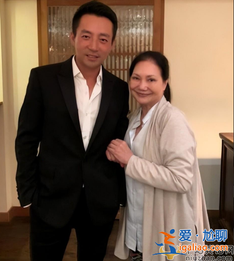大s妈公开撕张兰!言语愤怒咄咄逼人，怒指张兰从中挑拨乱骂人