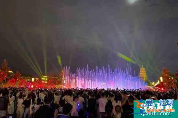2021西安受疫情影响大唐不夜城将暂停演出表演？