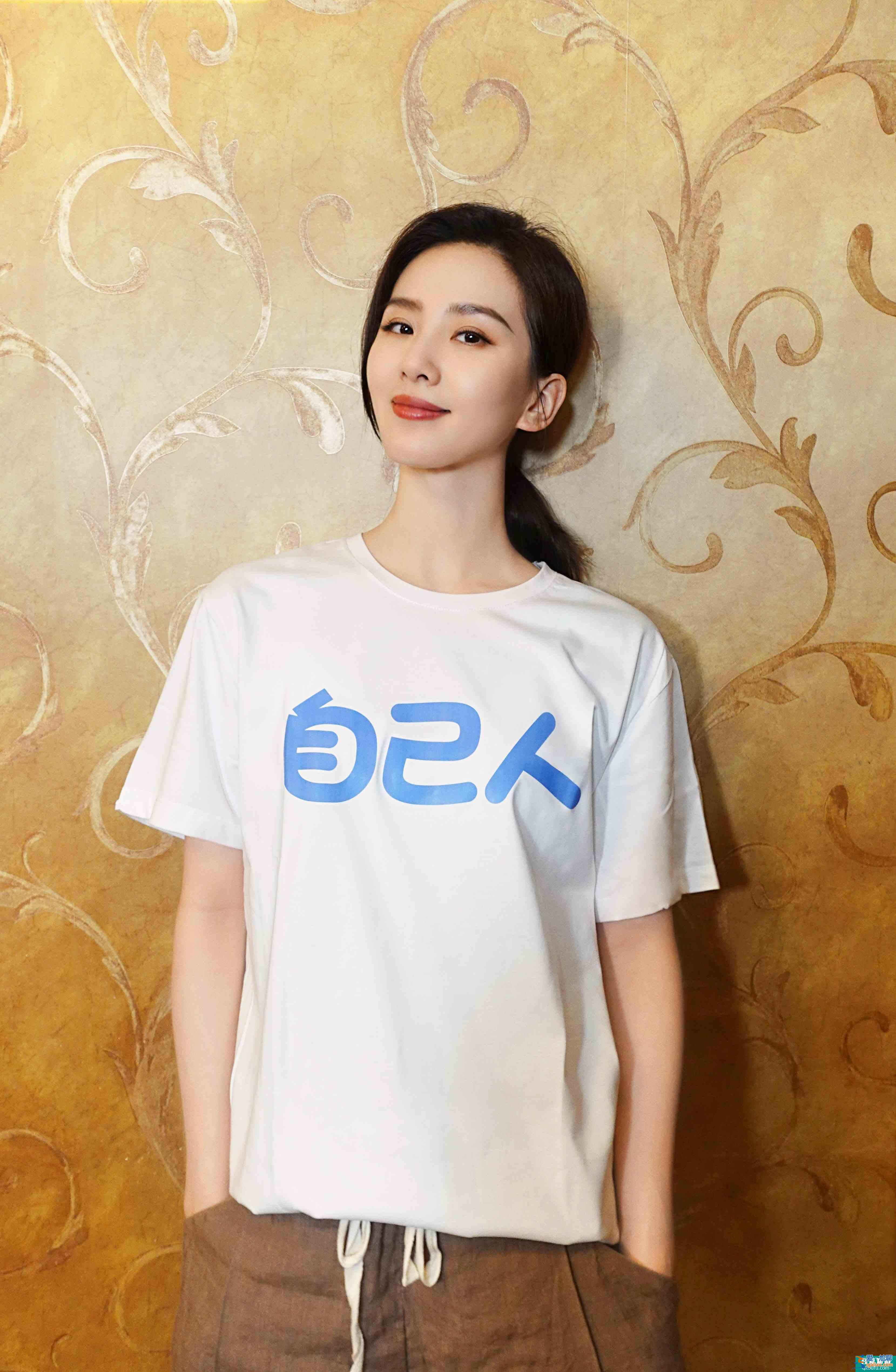 《亲爱的自己》开播 刘诗诗诠释不完美的“完美”主角？