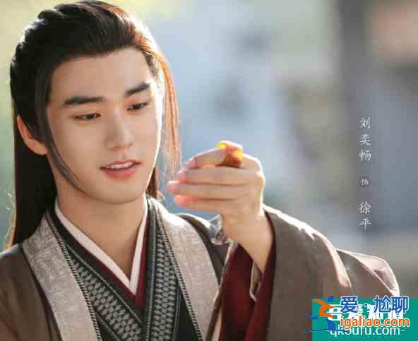 鞠婧祎、张哲瀚再度捆绑，合作《如意芳霏》，能否超越巅峰热度？？