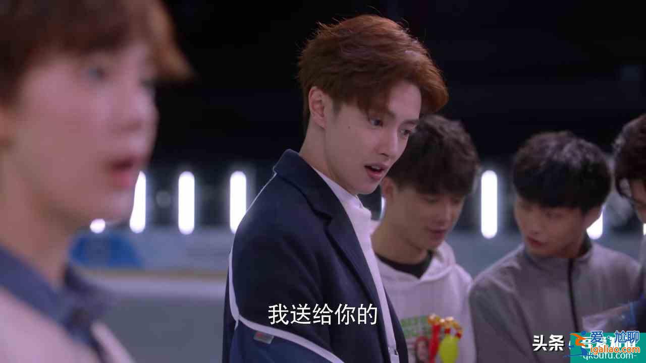 《穿盔甲的少女》反套路甜宠剧，男主是憋屈小媳妇，爱撒娇爱假笑？