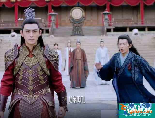 《琉璃》璇玑为何前面那么保护琉璃盏，后面却为了司凤去打破？？