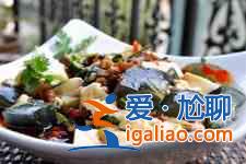 皮蛋拌豆腐？