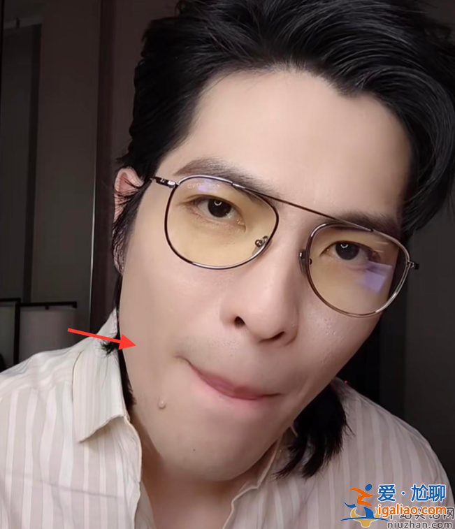 萧敬腾翻车了！公开交向太妈咪妈妈，网友嘲讽太油腻了让人生理不适