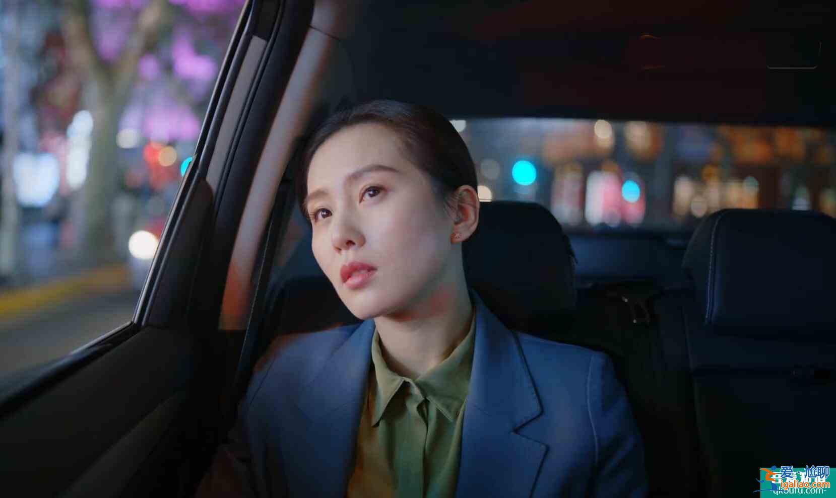 又是三位女主《亲爱的自己》踢馆《三十而已》,还能演出新花样?? 又是三位女主《亲爱的自己》踢馆《三十而已》,还能演出新花样??