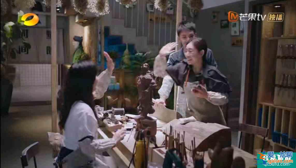 《以家人之名》比比三兄妹的赚钱能力，再看看各自父母，惊人巧合？
