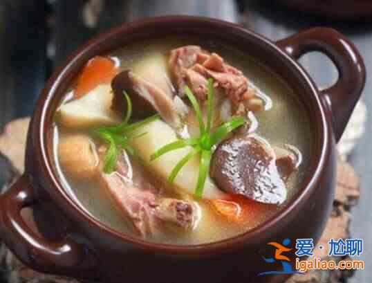 香菇母鸡汤？