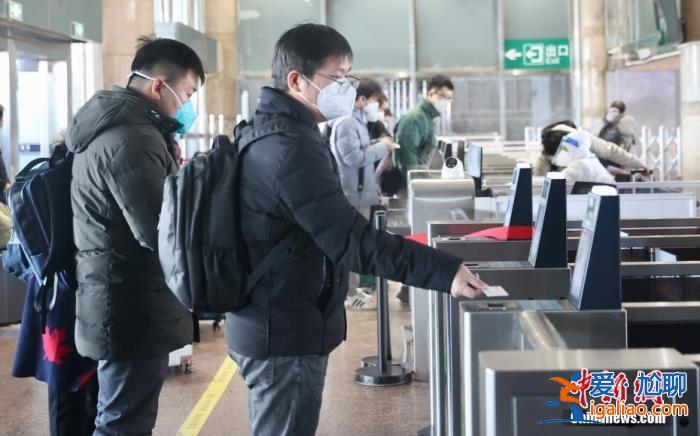 春运人员流动叠加呼吸道传染病风险 使疫情可能更加复杂？