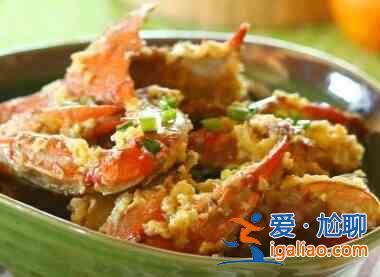 面拖梭子蟹？
