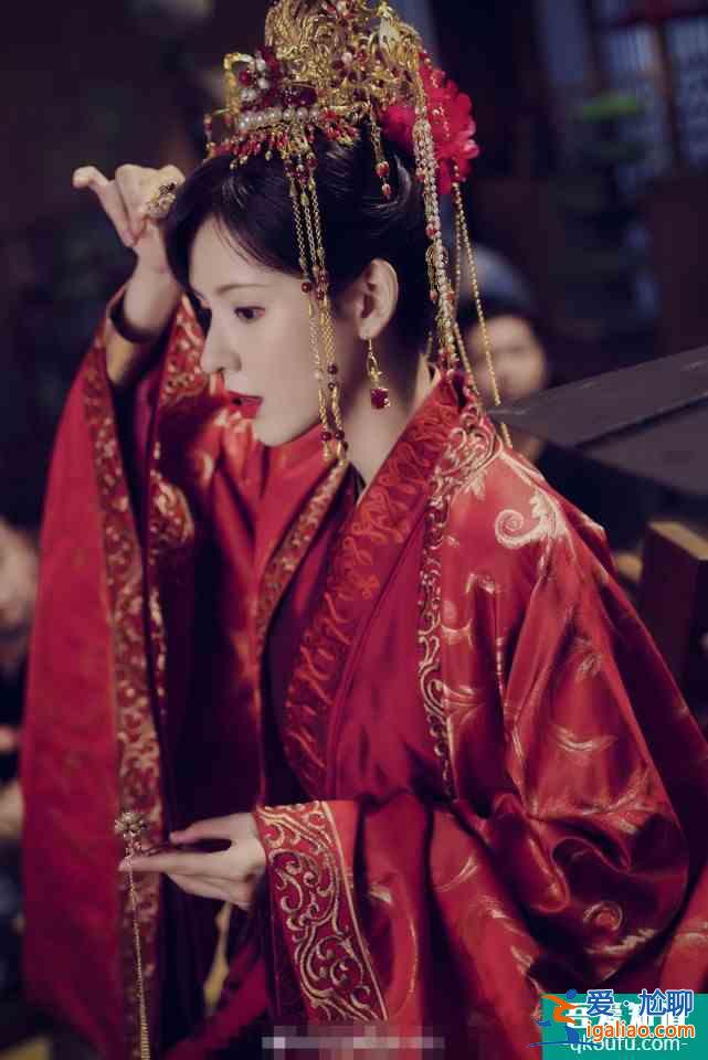 《琉璃》中玲珑大婚造型，清新灵动太让人惊艳，完全是全剧最美？