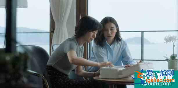 《白色月光》中的宋佳，无需炸裂的演技，举手投足全是压抑？
