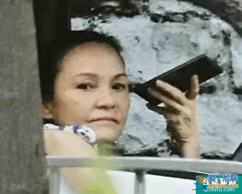 张柏芝妈妈近况曝光 因疫情原因生意变得非常差？