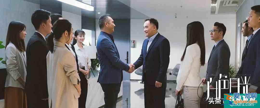 恐婚剧情又出现！《白色月光》热搜不断，7.1评分超《三十》？