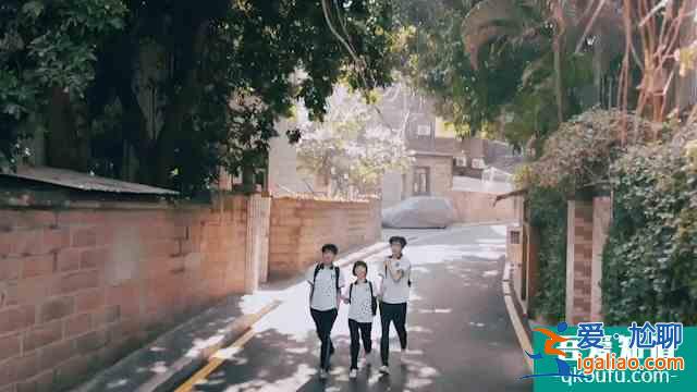 《以家人之名》用“奇怪”的一家人，让你感受温暖？