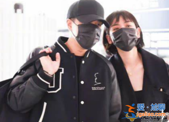 刘恺威李晓峰好事将近?外出聚餐女方全程捂小腹 网友疑问怀孕了吗