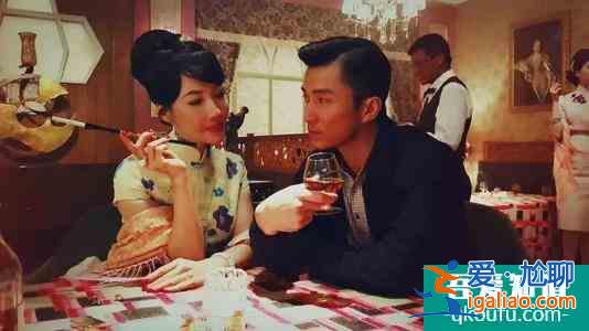 《摩天大楼》好评不如《今宵大厦》，这个锅baby不背？