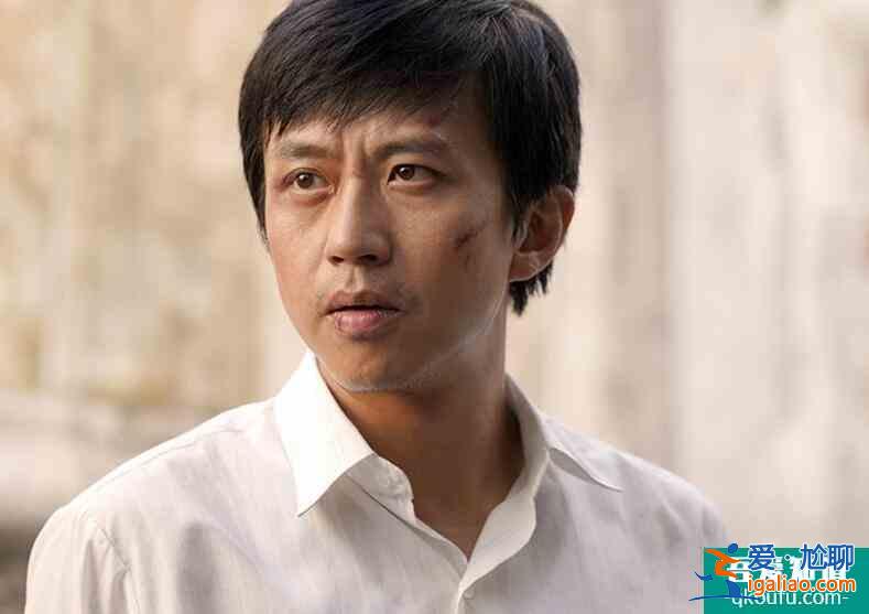 邓超王源互相公主抱 王源在超哥怀里笑得非常开心？