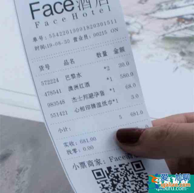 悬疑剧《白色月光》：结婚10年被绿，打碎婚姻的往往都是细节？