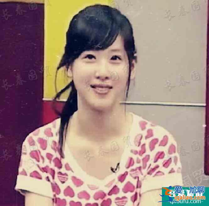 章泽天18岁时采访照曝光 穿着朴素笑容甜美十分稚嫩？