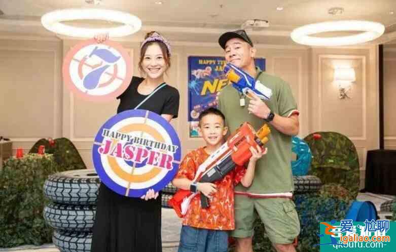 陈小春豪宅内景曝光 改造成小型的游乐场所画面温馨？