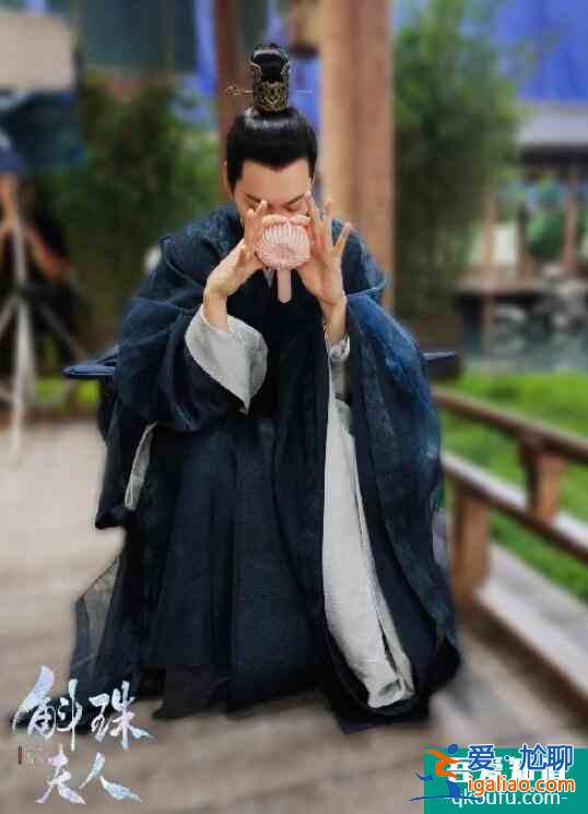 陈伟霆杨幂互拍 两人欢乐互动简直有生之年系列？