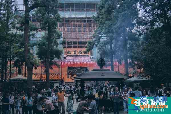 受疫情影响杭州灵隐寺于12月10日起暂停对外开放？