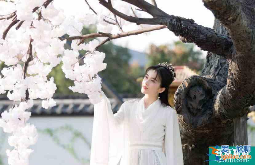 人气衰落只因太佛系，《琉璃》中演“最美女反派”，观众恨不起来？