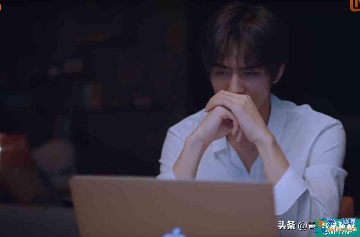 以家人之名：凌霄选择当孝子，放弃心仪大学，改嫁的母亲需要管吗？