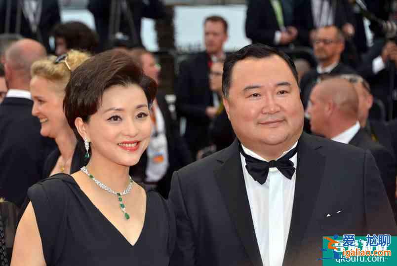 《三十而已》大结局陈屿钟晓芹复婚：多少婚姻输在了相爱相持？