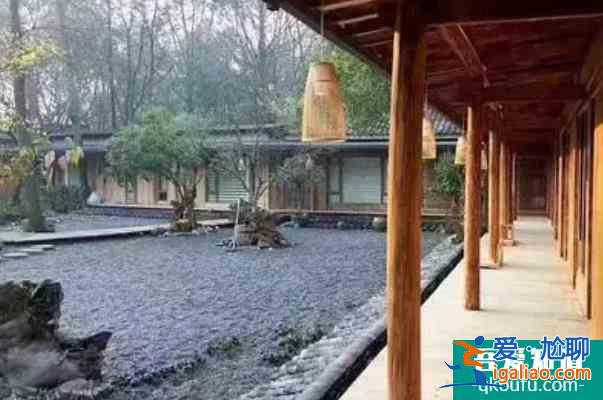 成都周边泡温泉去哪里最好 成都周边泡温泉的地方？