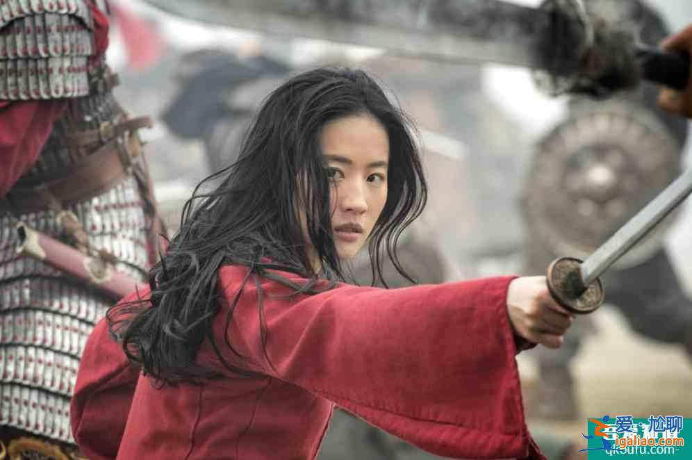 《女世子》低调开播，女扮男装玩出新意，尤靖茹造型吊打鞠婧祎？
