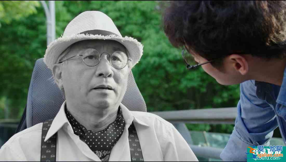 无厘头剧情适配奇葩人设，吐槽怪诞生活剧《生活像阳光一样灿烂》？