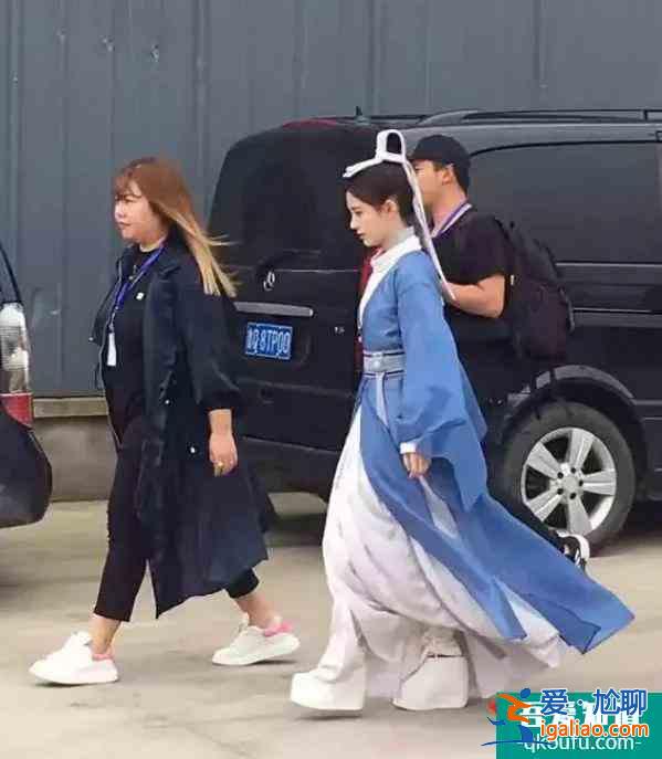 鞠婧祎《漂亮书生》身高又遭质疑！名场面扒出，早被队友揭穿作假？