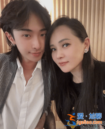 伊能静庾澄庆儿子哈利恋情曝光！动作暧昧贴脸亲亲 网友吐槽不知羞耻