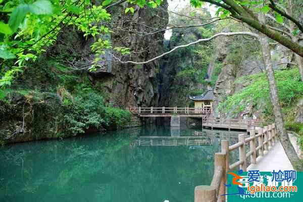 宁波溪口风景区交通攻略？
