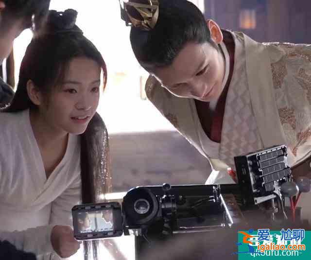 《重启》还没结局，小哥就官宣新剧，女主角还是刚成年，好眼福？