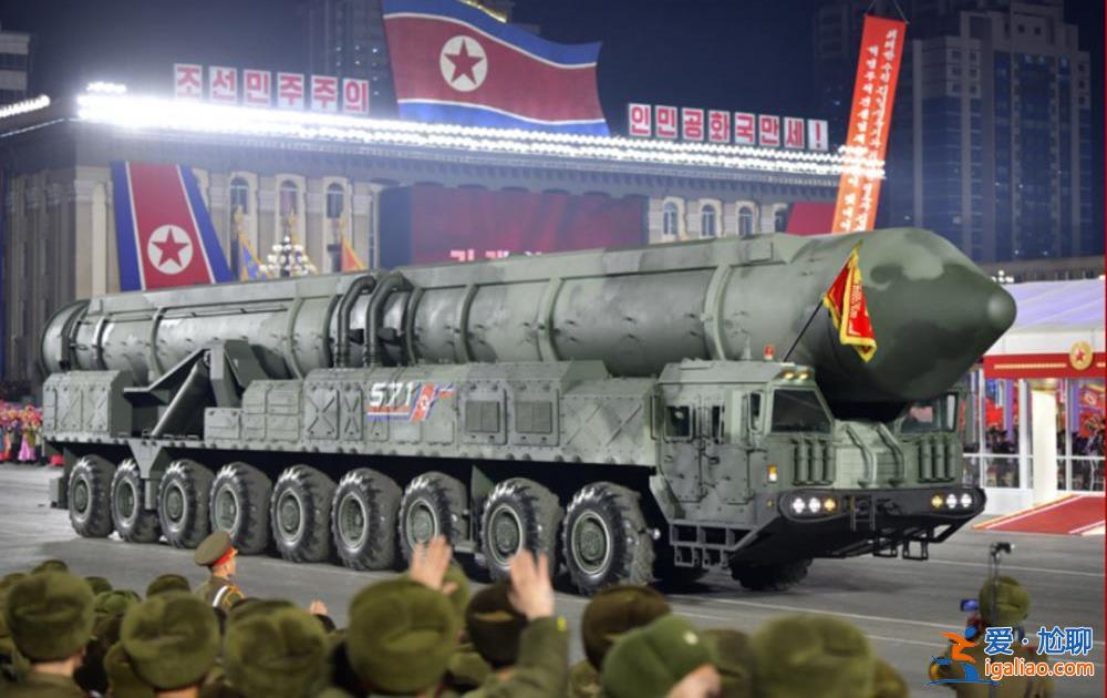 金正恩父女首度同台阅兵 有何特殊之处？？