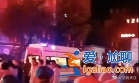 有32人住院治疗？