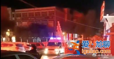 有32人住院治疗？